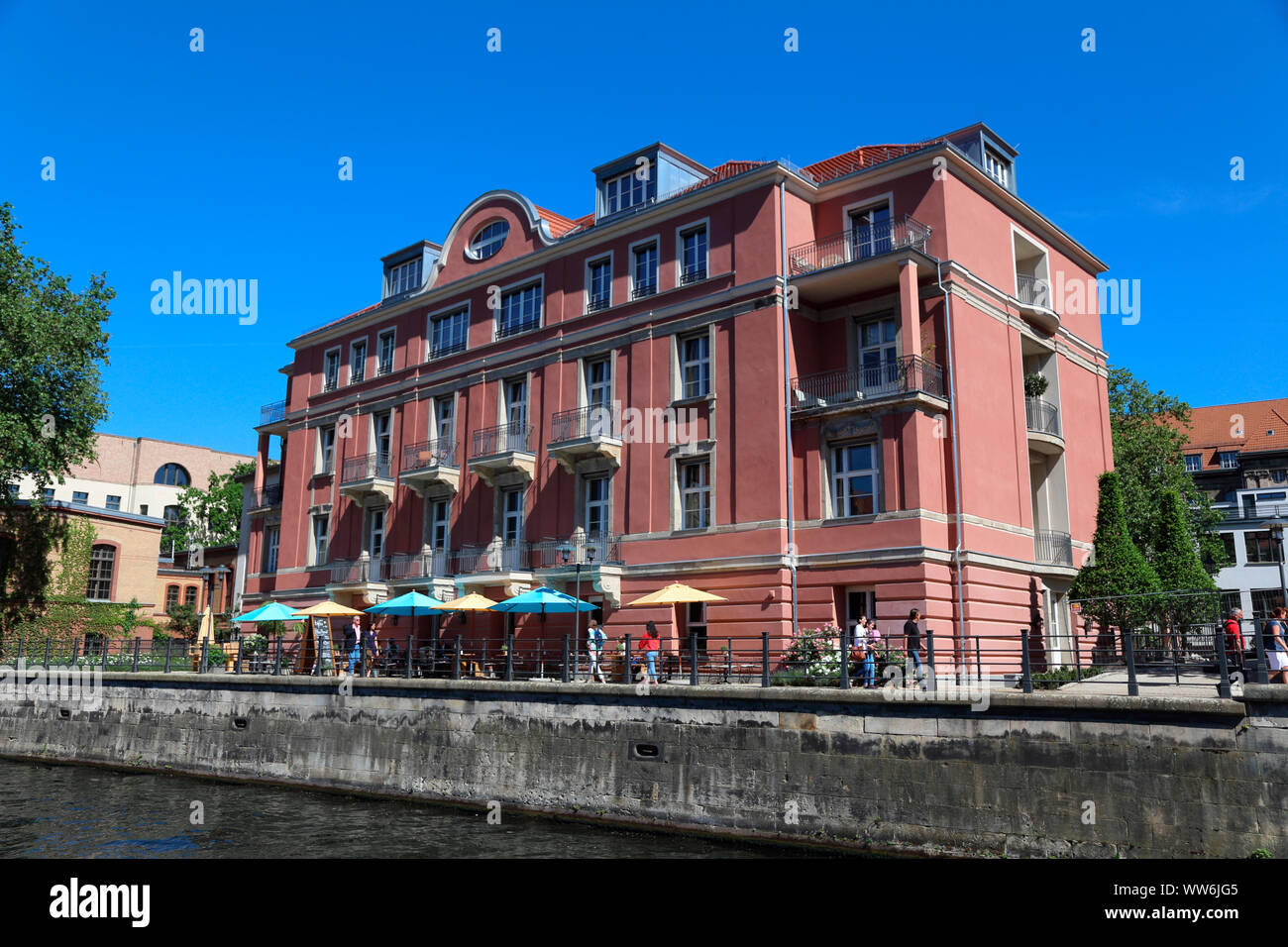 cafe an der spree berlin
