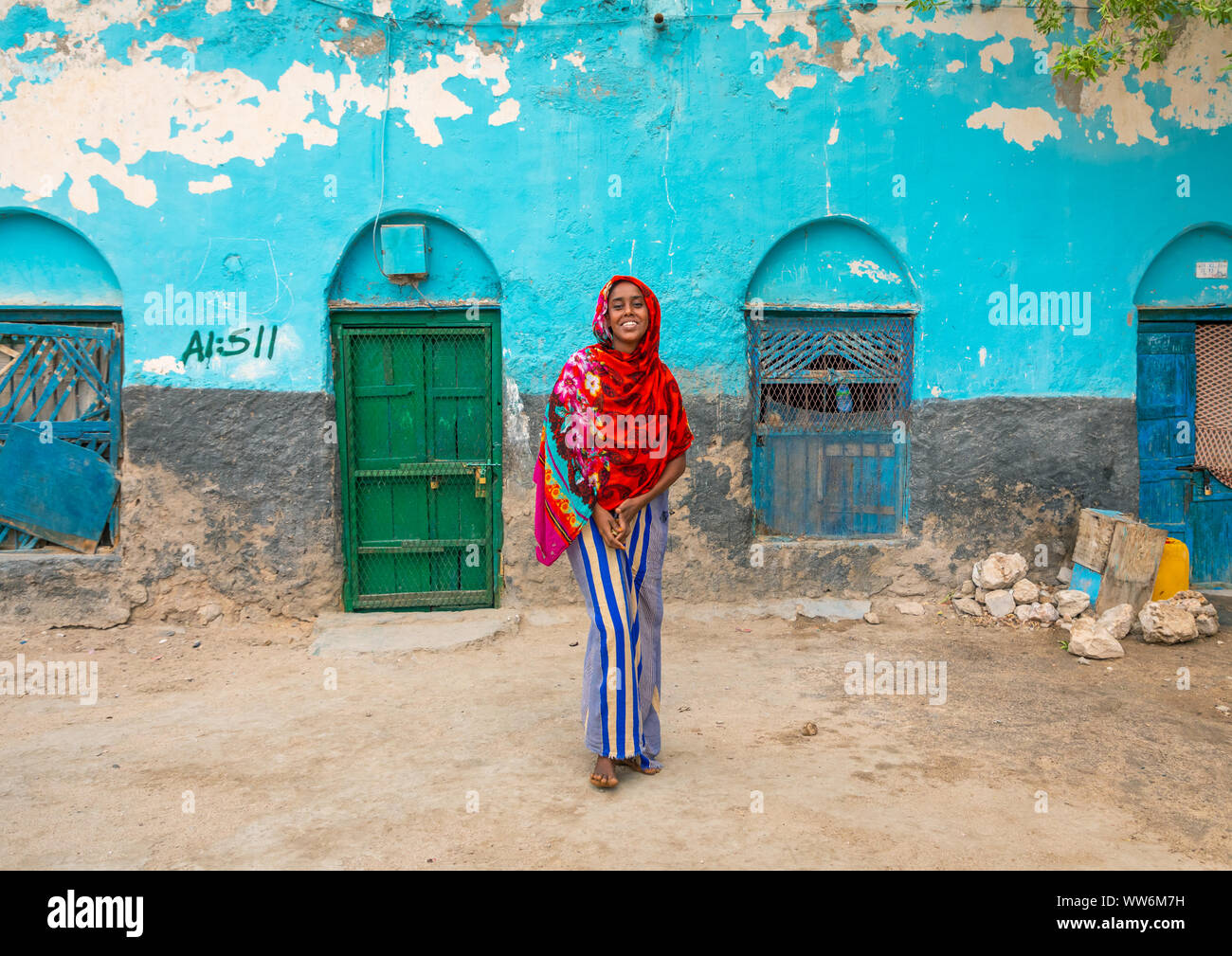Portrait of a somali young woman in the streets of the old town, Sahil region, Berbera, Somaliland Stock Photo
