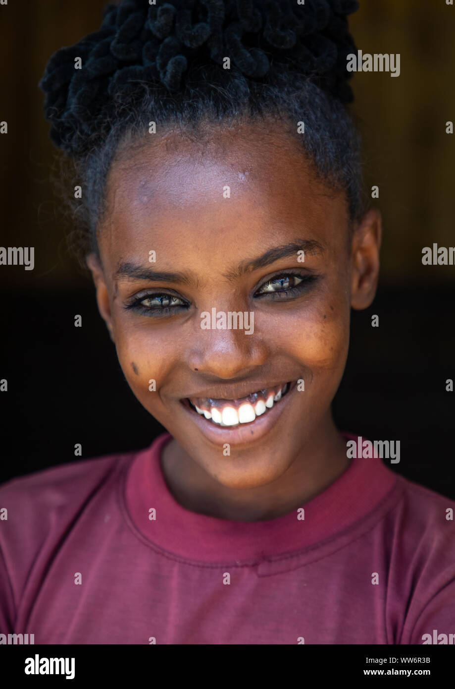 Portrait of a beautiful Bilen young woman, Semien-Keih-Bahri, Elabered ...