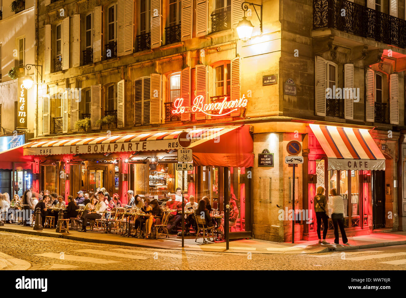 France, Paris, Saint-Germain-des-PrÃ©s, Le Bonaparte, Cafe, Restaurant, Brasserie Stock Photo