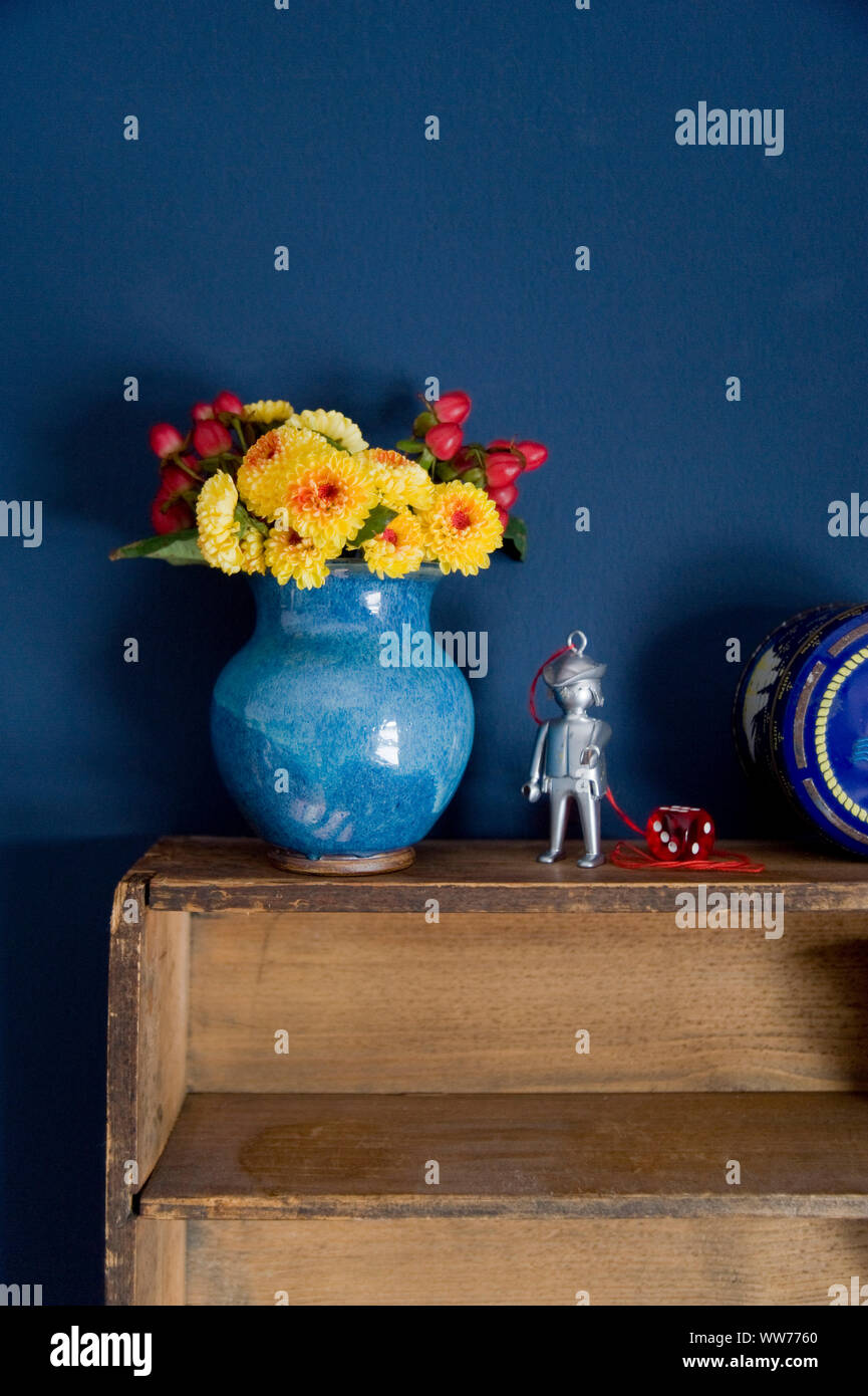 Flower vase and props from the childrens room as decoration hires