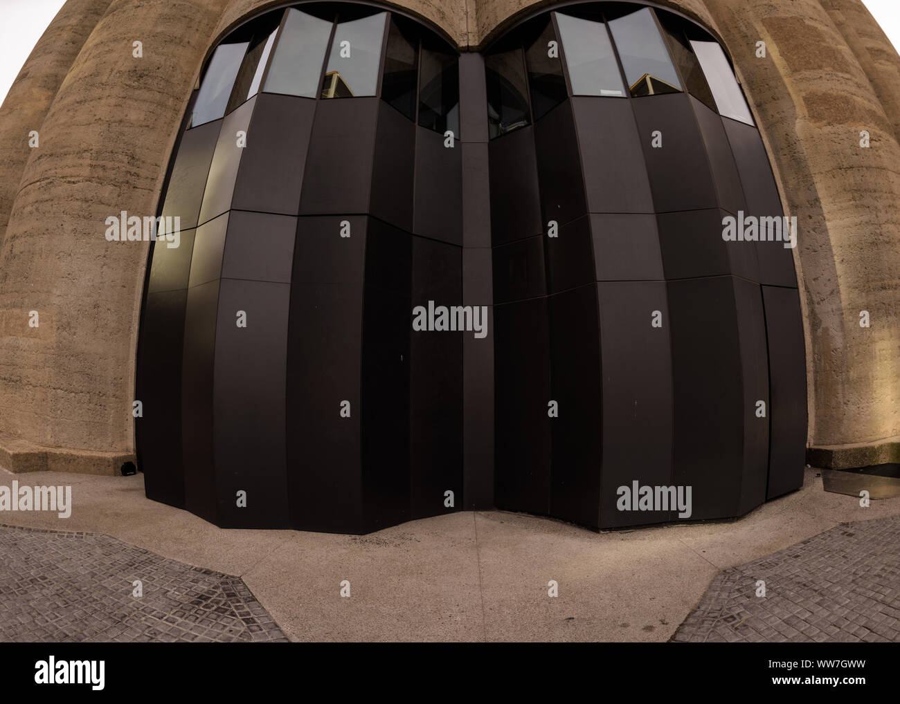 Architect Thomas Heatherwick's Zeitz Museum of Contemporary Art in Cape Town's Waterfront precinct, mixing exhibition space with the Silo Hotel Stock Photo