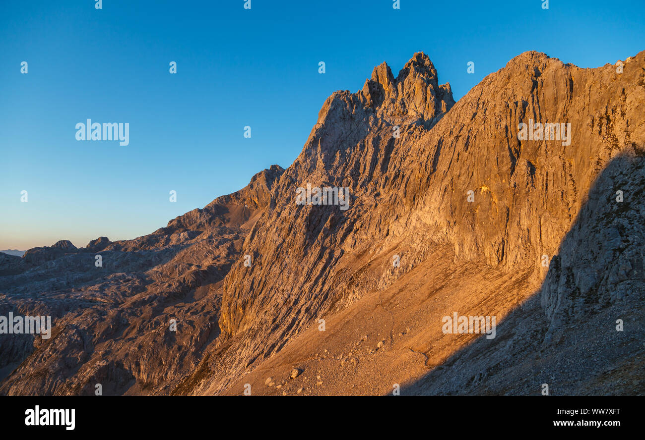 View on the mountains in Wetterstein Range near Garmisch-Partenkirchen, Bavaria, Germany, Stock Photo