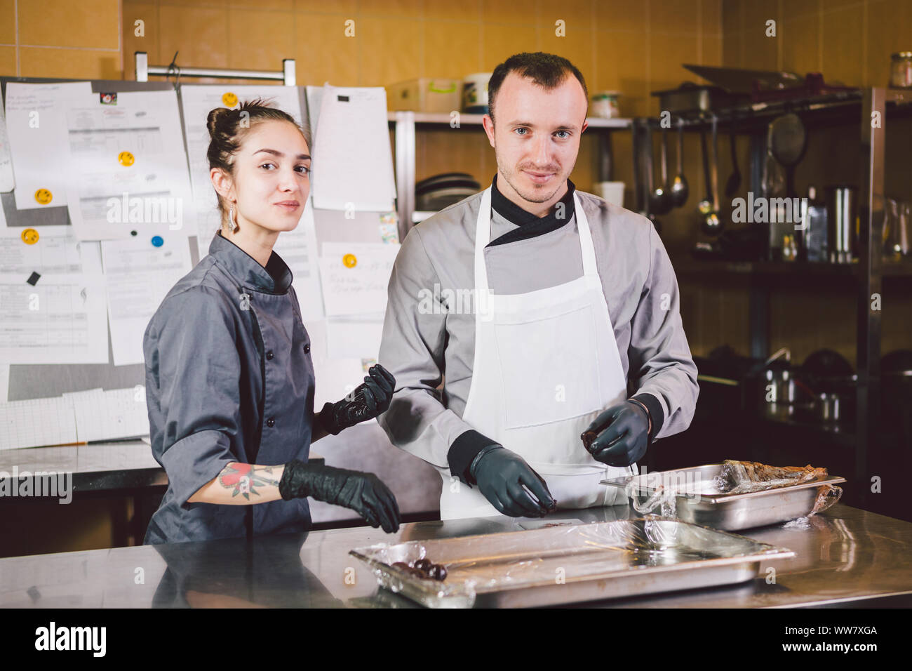 Pastry shop employees working hi-res stock photography and images - Alamy