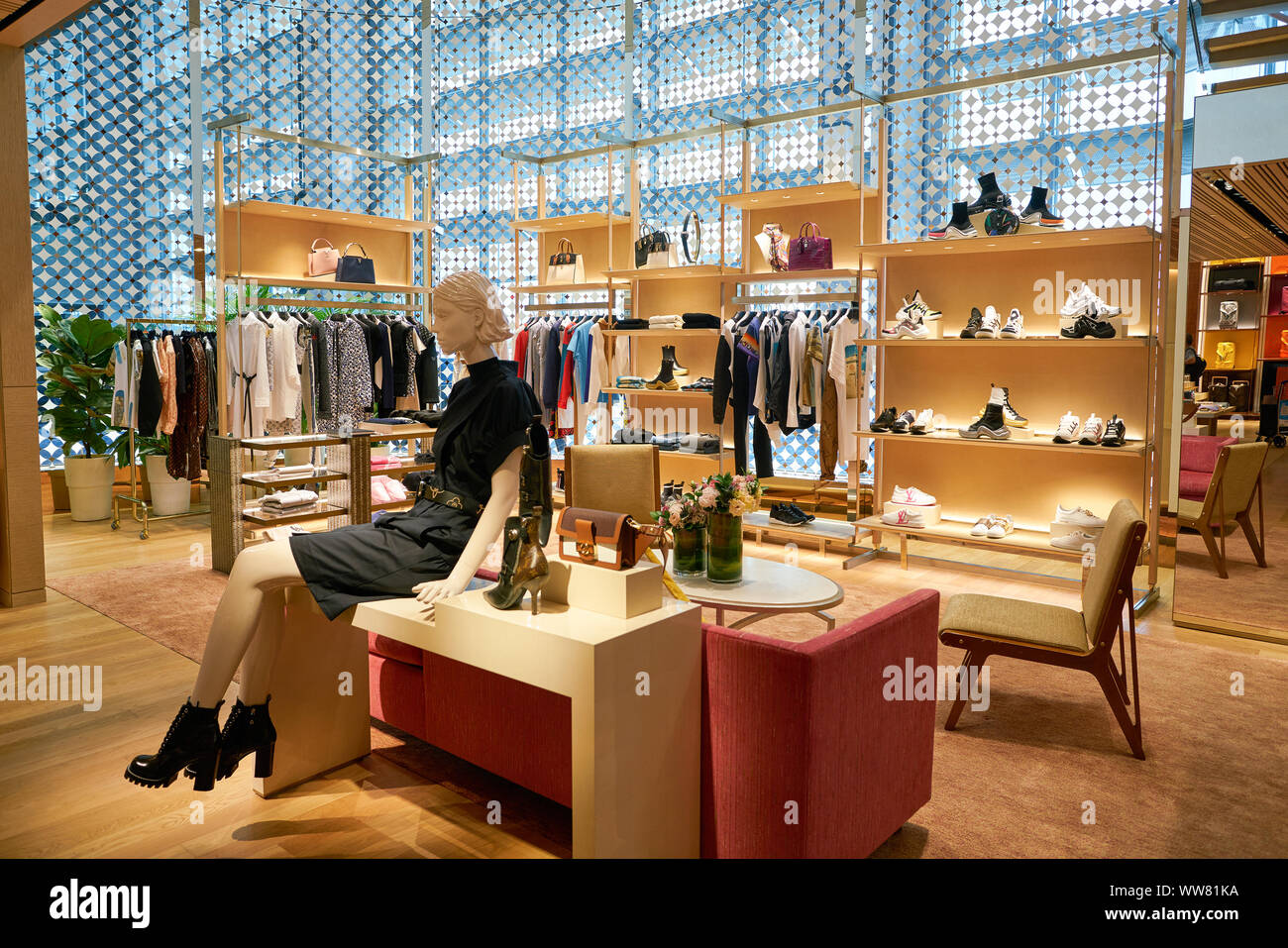 SINGAPORE - MAR 3, 2020: Interior Of Louis Vuitton Fashion House At Marina  Bay Sands Shopping Mall In Singapore Stock Photo, Picture and Royalty Free  Image. Image 142786105.