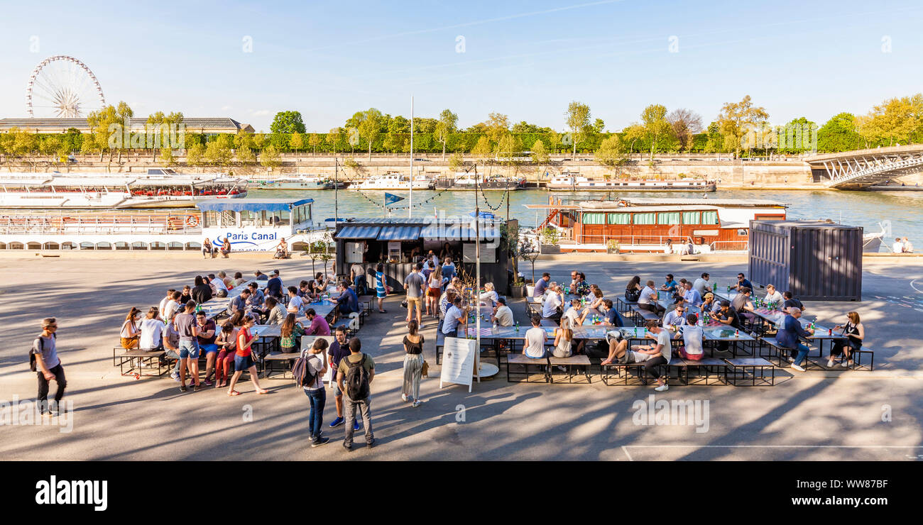 France, Paris, city centre, port de SolfÃ©rino, Seine, Seine shore, snack, bar, people Stock Photo