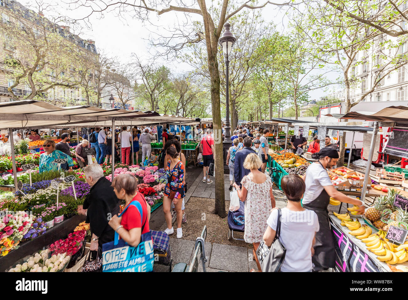 France, Paris, city centre, at the Place de la Bastille, weekly market, market stalls, market Stock Photo