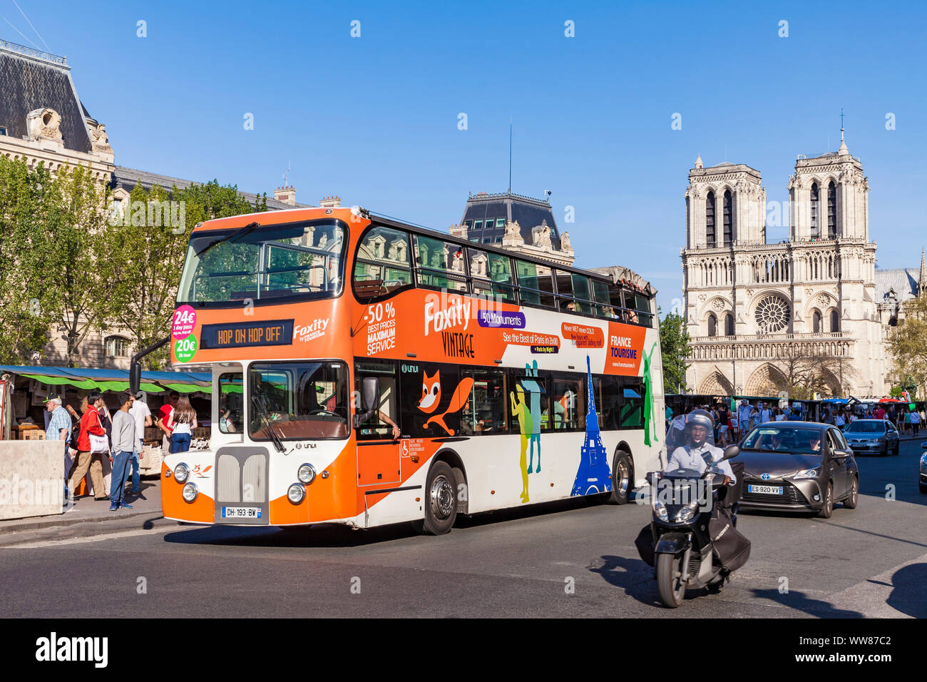 France, Paris, bus, city tour, sightseeing tour, Notre-Dame, traffic Stock Photo