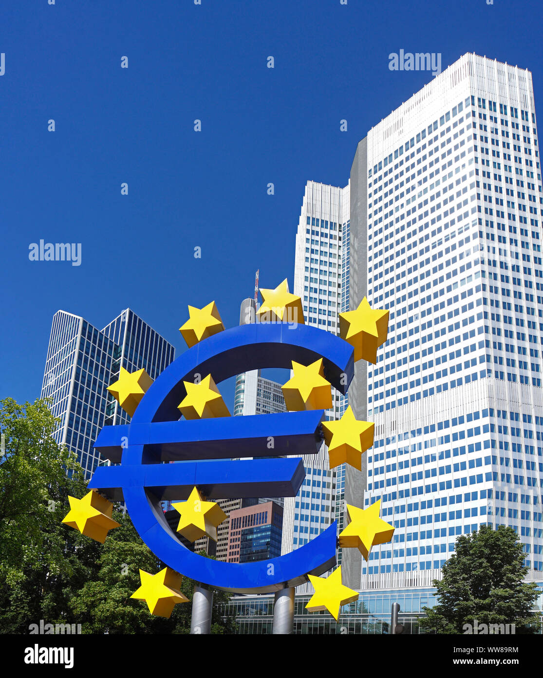 Euro symbol in front of the ECB building, European Central Bank, Eurotower, Frankfurt am Main, Hesse, Germany, Europe Stock Photo