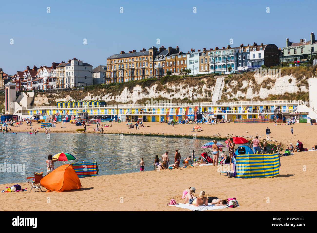 England, Kent, Broadstairs, Broadstairs Beach and Town Skyline