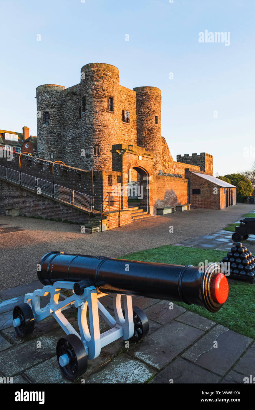England, East Sussex, Rye, Rye Castle, The Ypres Tower Stock Photo - Alamy