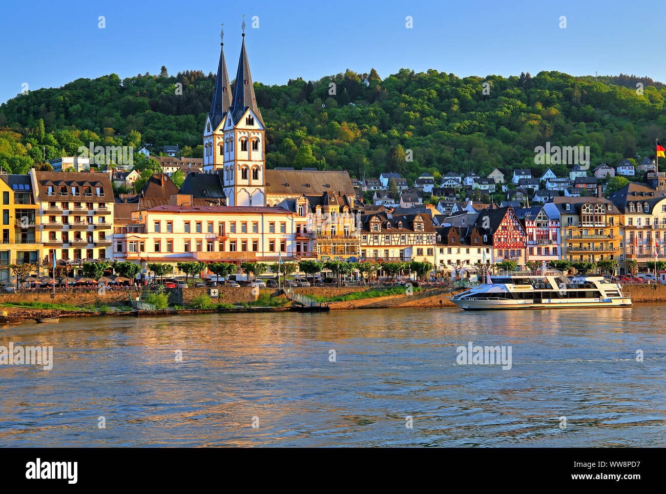 Rhine bank front of the place with the St.-Severuskirche, Boppard, Rhine, middle Rhine valley, Rhineland-Palatinate, West Germany, Germany Stock Photo