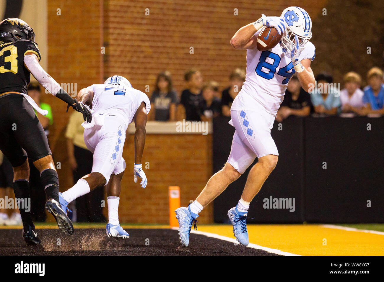 Winston-Salem, NC, USA. 13th Sep, 2019. North Carolina Tar Heels tight end Garrett Walston (84) makes the catch for the two point conversion in the fourth quarter of the NCAA matchup at BB&T Field in Winston-Salem, NC. (Scott Kinser/Cal Sport Media) Credit: csm/Alamy Live News Stock Photo