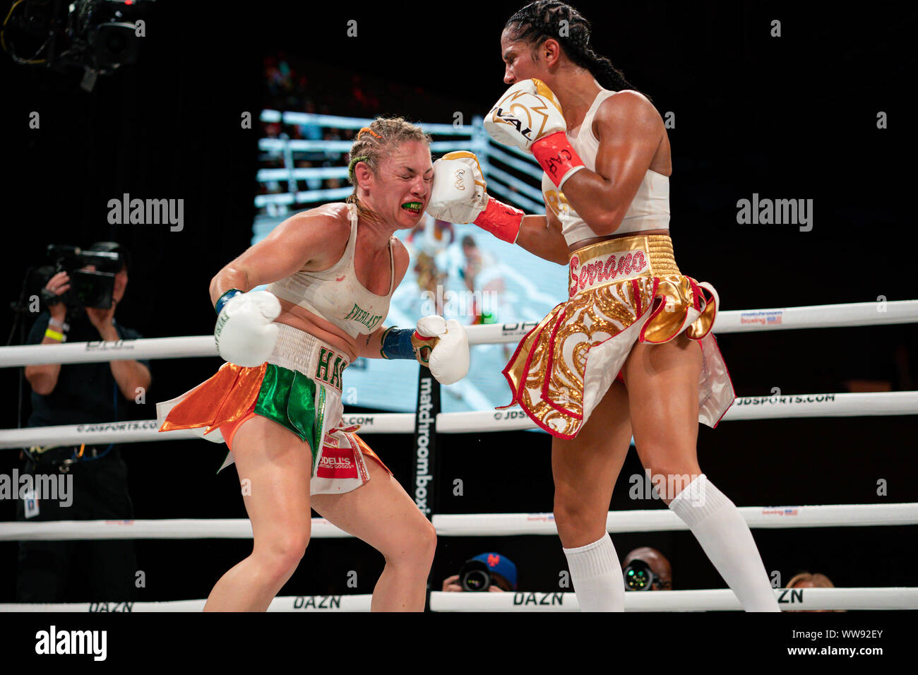 Amanda serrano boxeo hi-res stock photography and images - Alamy