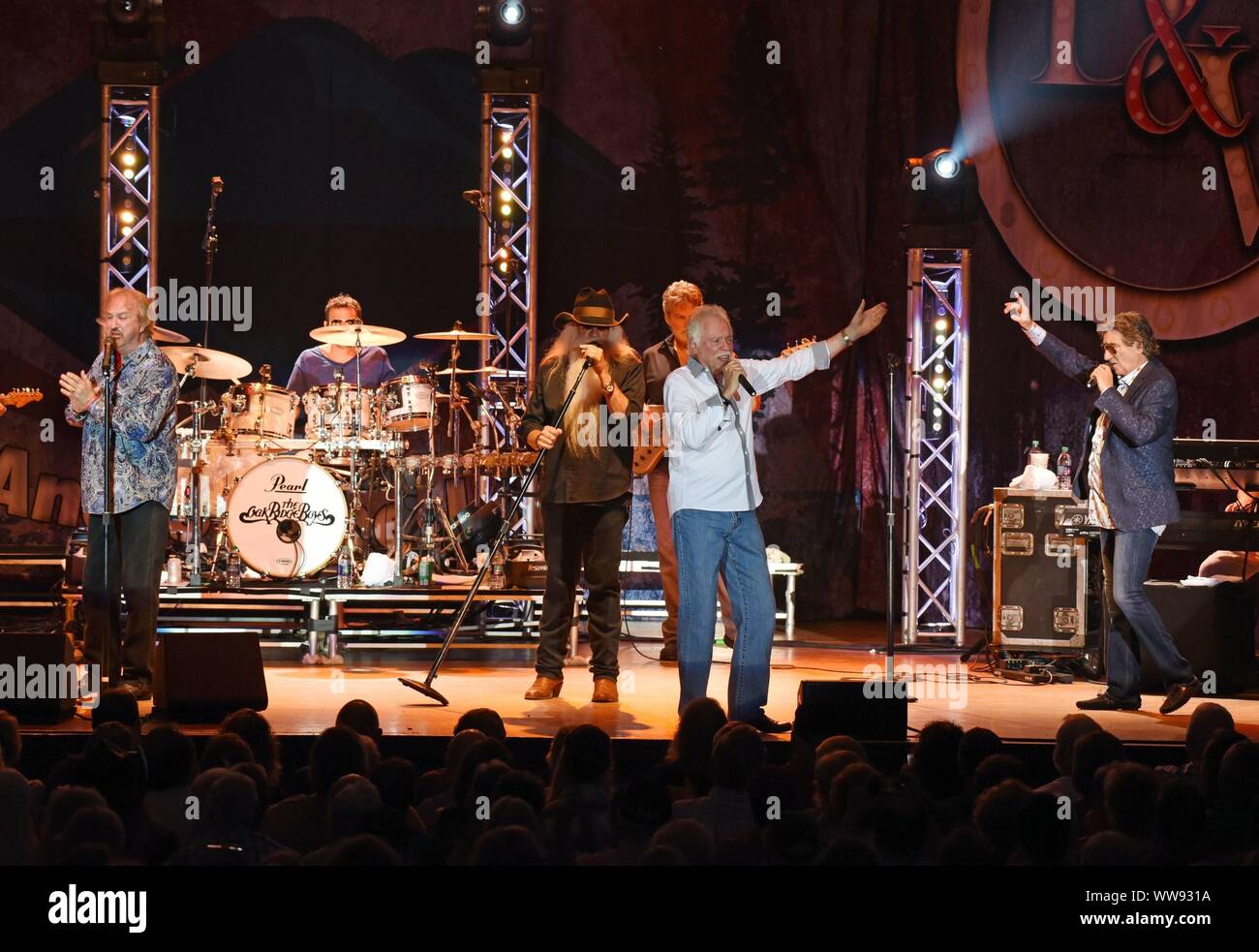 Hiawassee, GA, USA. 13th Sep, 2019. Oak Ridge Boys, Joe Bonsall, Duane