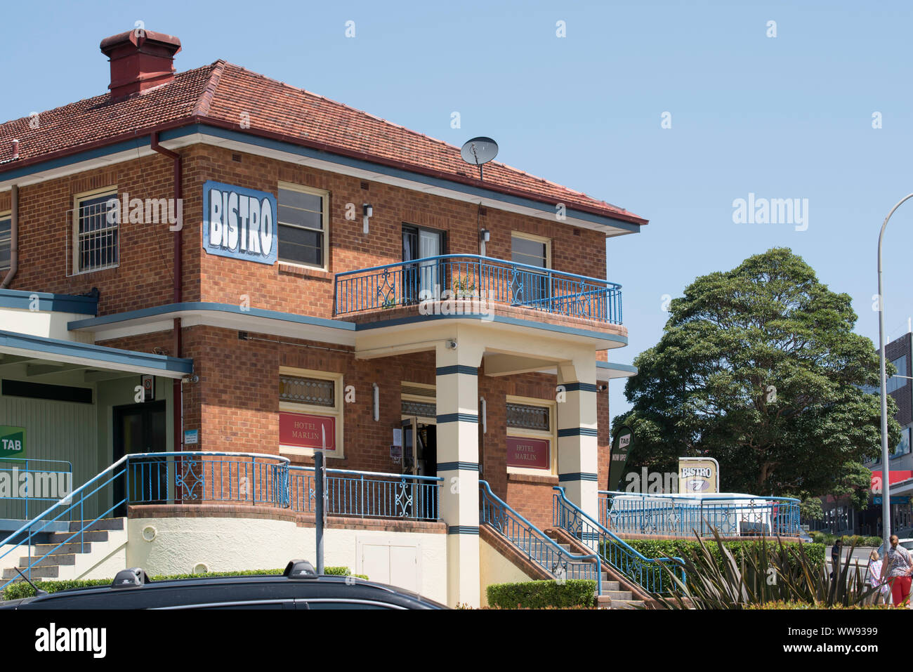 The Marlin Hotel in the New south Wales, south coast town of Ulladulla is an excellent example of post war American Colonial style architecture Stock Photo