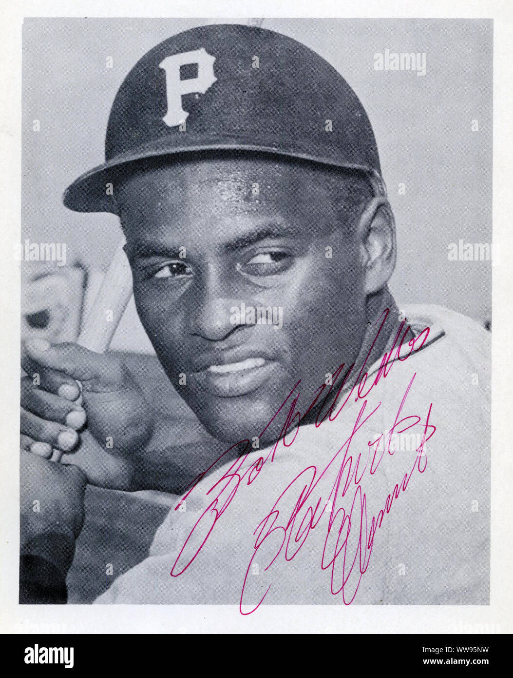 Autographed photo of Roberto Clemente who was a Hall of Fame