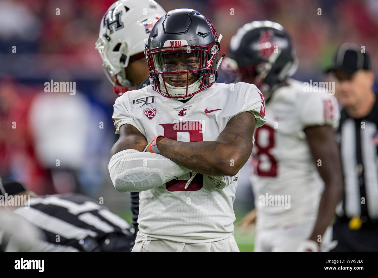 Houston, TX, USA. 13th Sep, 2019. Washington State Cougars defensive ...