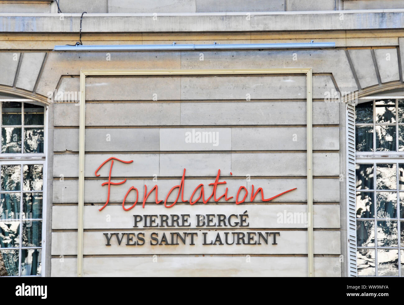 Fondation Pierre Bergé Yves Saint Laurent, 5 Avenue Marceau, Paris, France  Stock Photo - Alamy