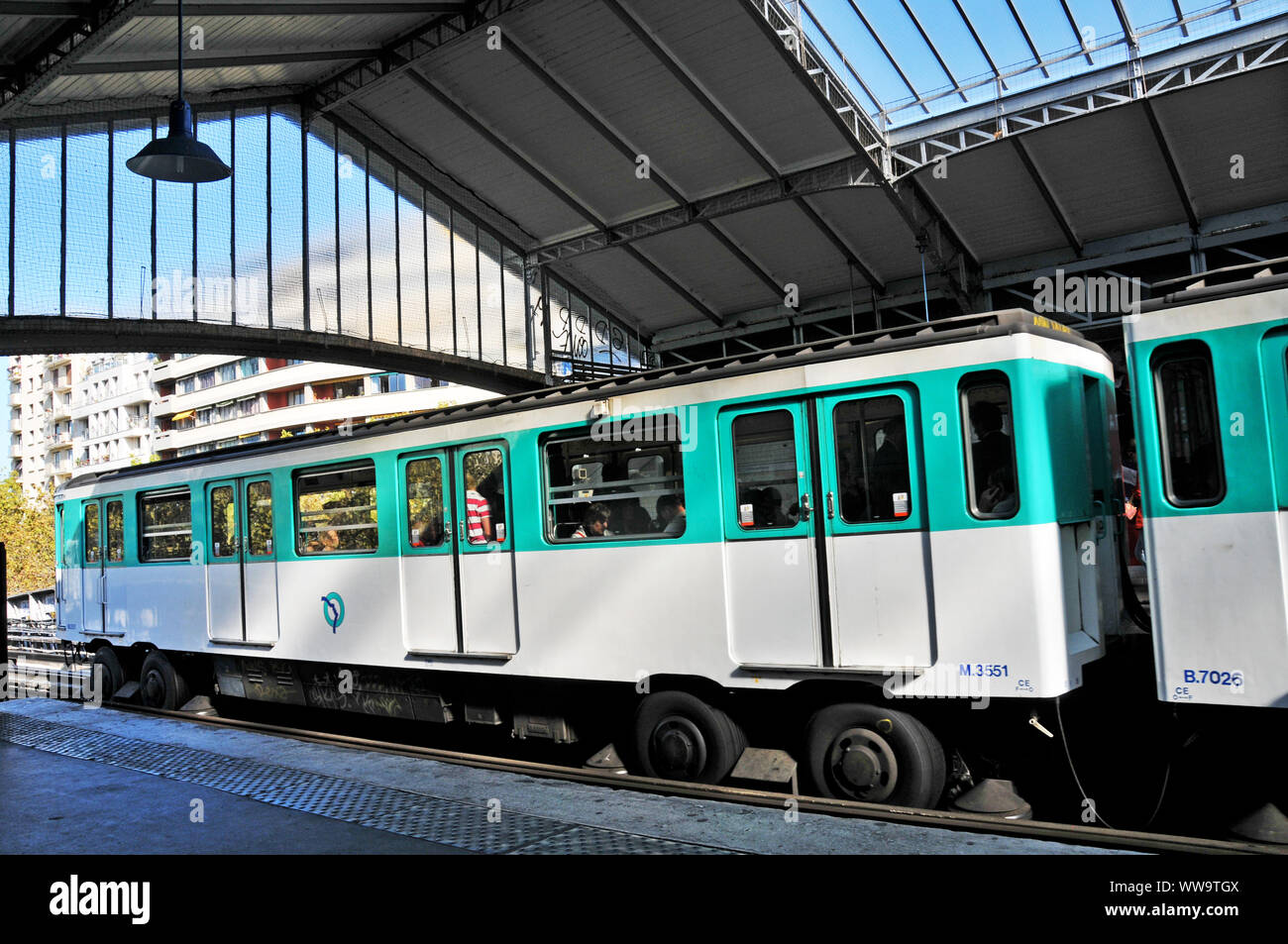 Paris ratp metro wagon hi-res stock photography and images - Alamy