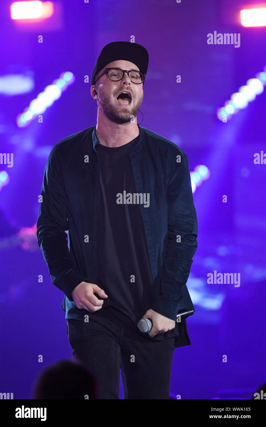 Baden Baden, Germany. 12th Sep, 2019. Mark Forster appears at the recording of the TV show 'SWR3 New Pop Festival - the Special' at the Festspielhaus Baden-Baden. Credit: Uli Deck/dpa/Alamy Live News Stock Photo
