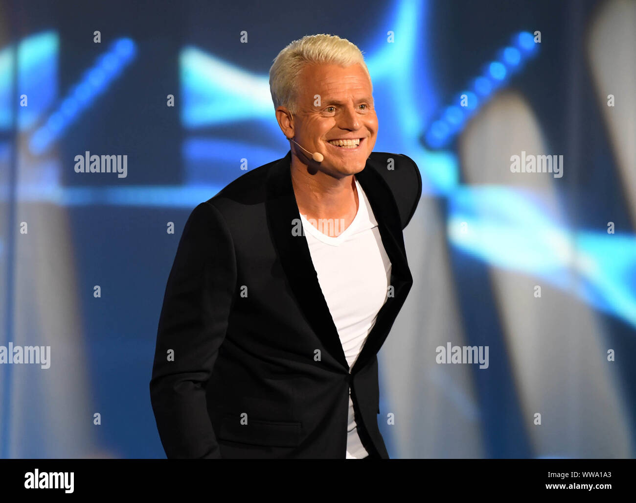 Baden Baden, Germany. 12th Sep, 2019. Guido Cantz moderates the recording of the TV show 'SWR3 New Pop Festival - the Special' at the Festspielhaus Baden-Baden. Credit: Uli Deck/dpa/Alamy Live News Stock Photo