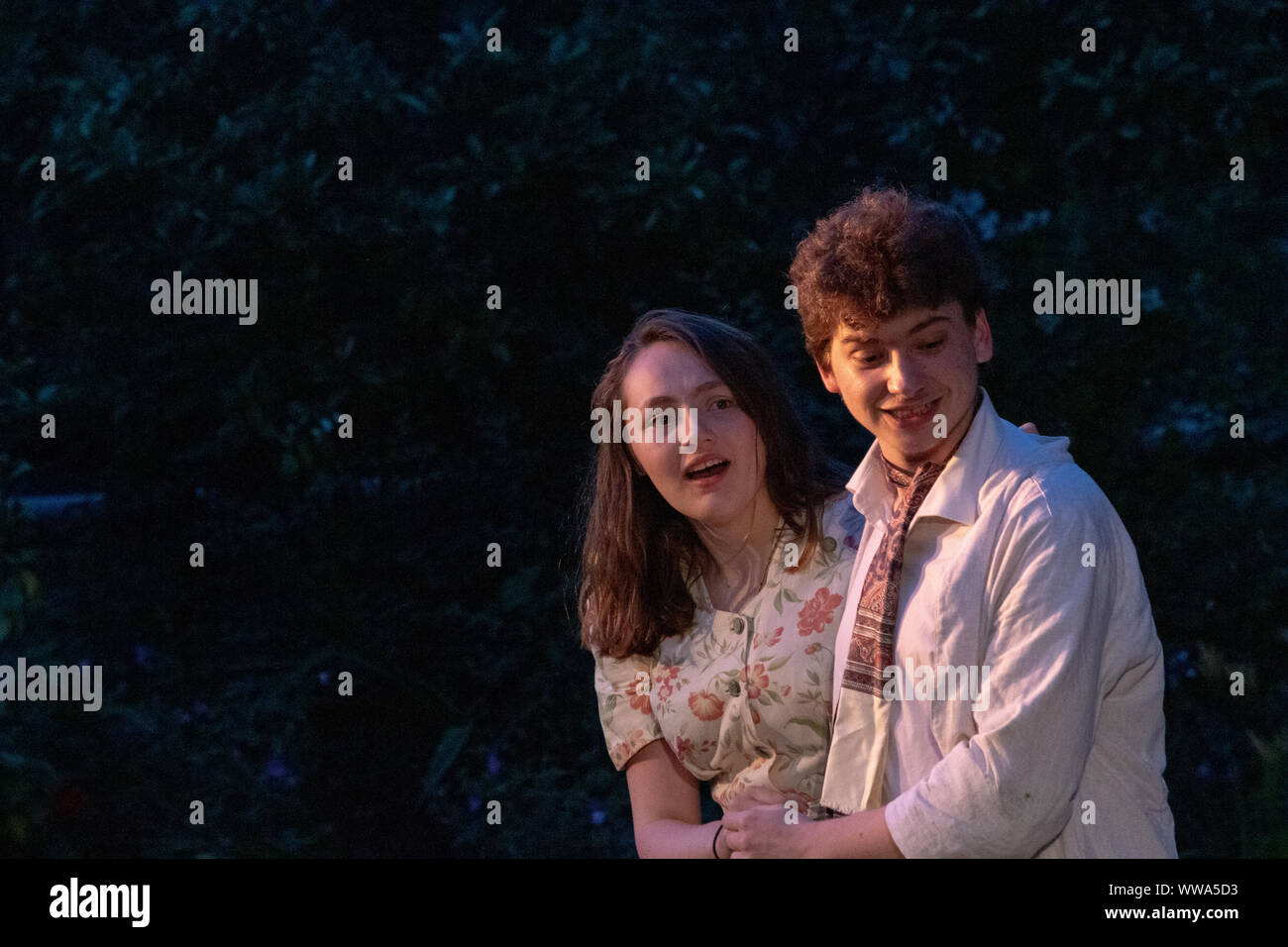 Anna Brinkley and Leon Bedwell in A Midsummer Night's Dream Stock Photo