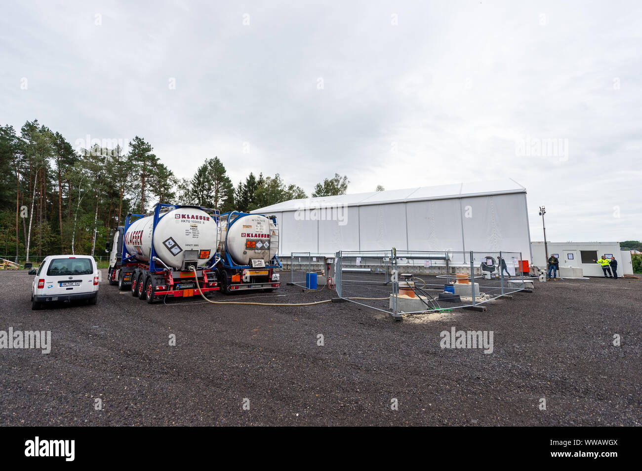 03 September 2019, Lower Saxony, Dethlingen Two tank trucks for