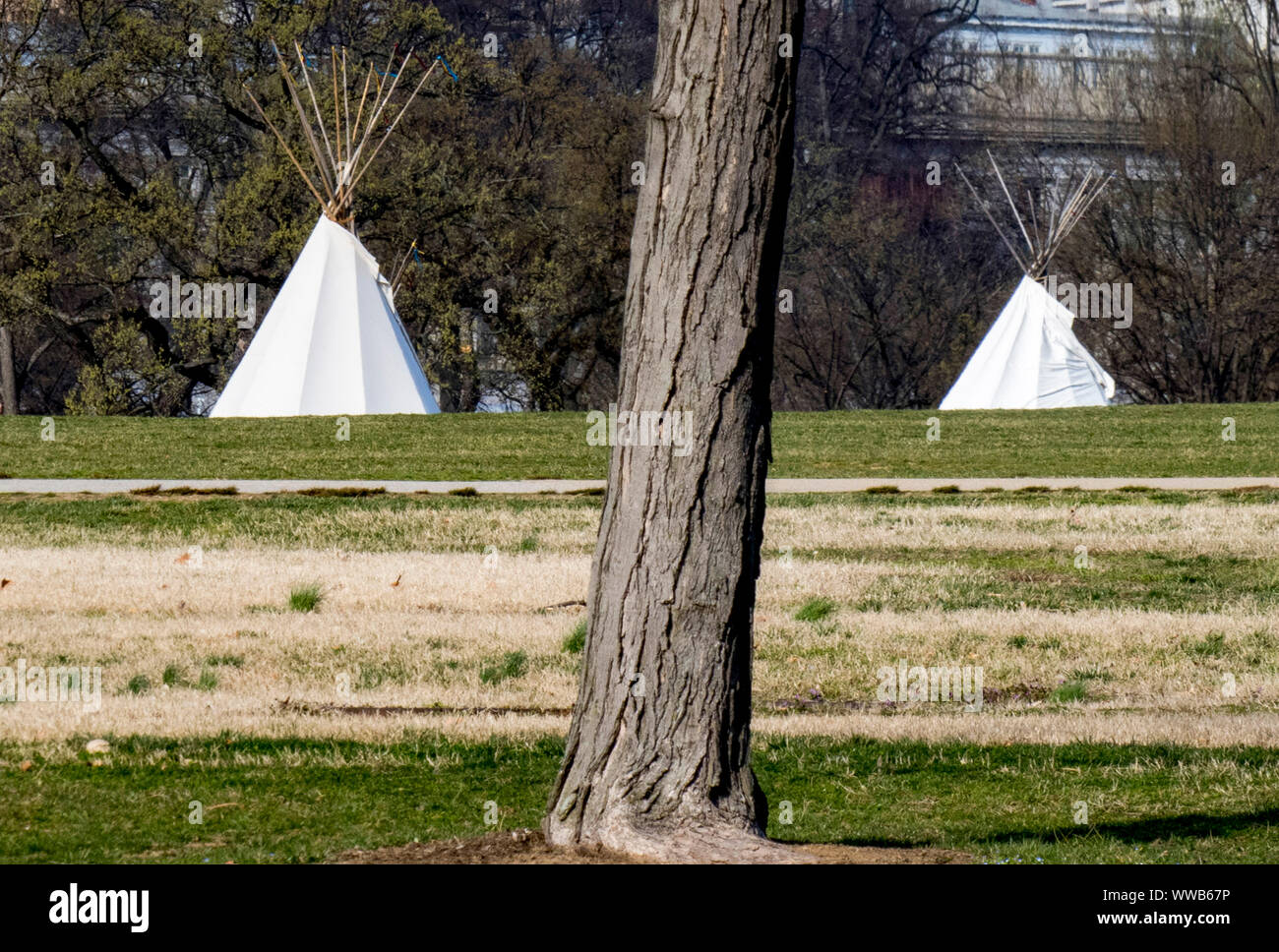 Indian camp hi-res stock photography and images - Alamy