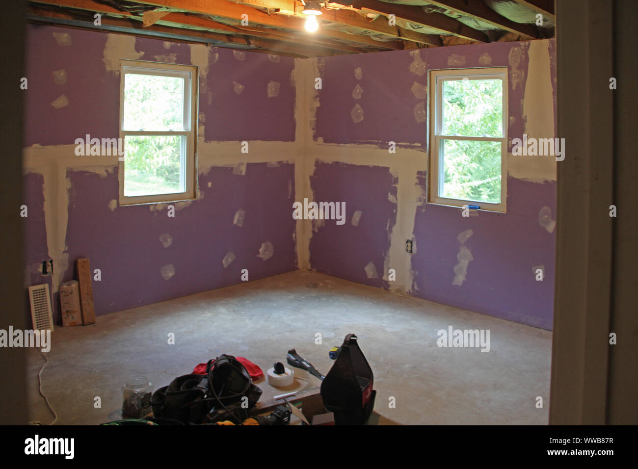 Building a basement bedroom Stock Photo Alamy