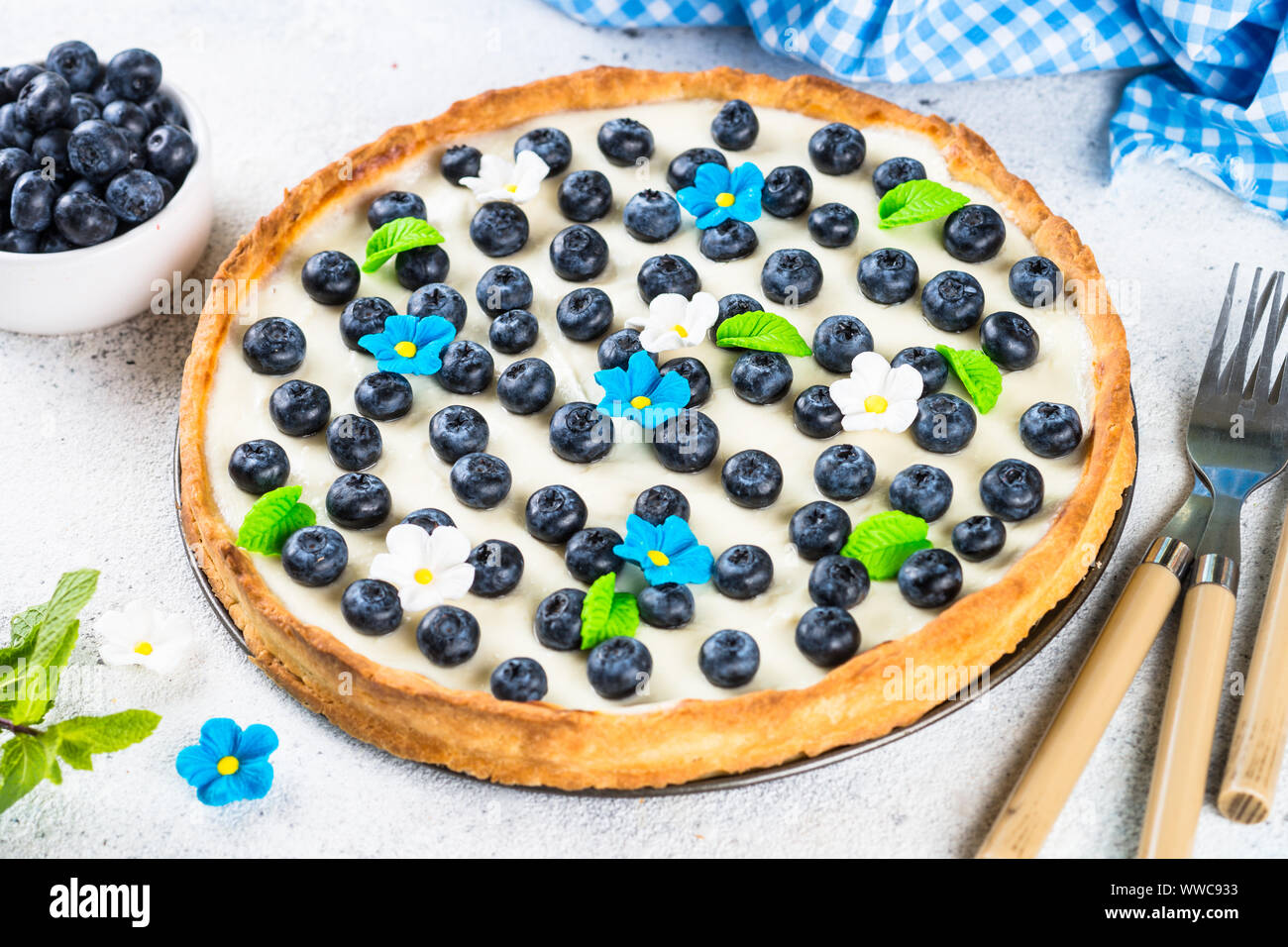Blueberry cake tart with mascarpone Stock Photo - Alamy