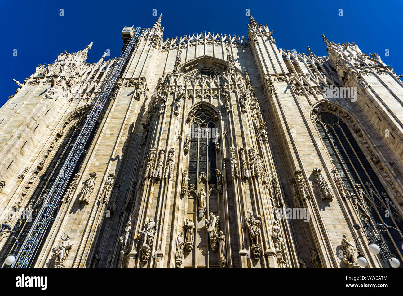 Side view of wall of Milan Cathedral in Italy Stock Photo - Alamy