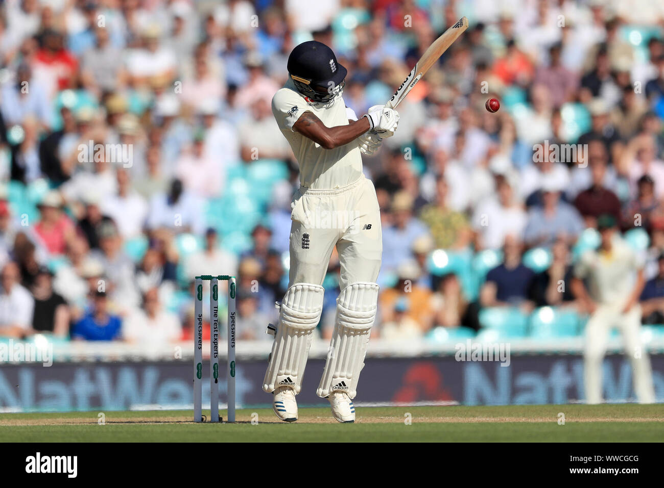 England's Jofra Archer bats during day four of the fifth test match at The Kia Oval, London. Stock Photo