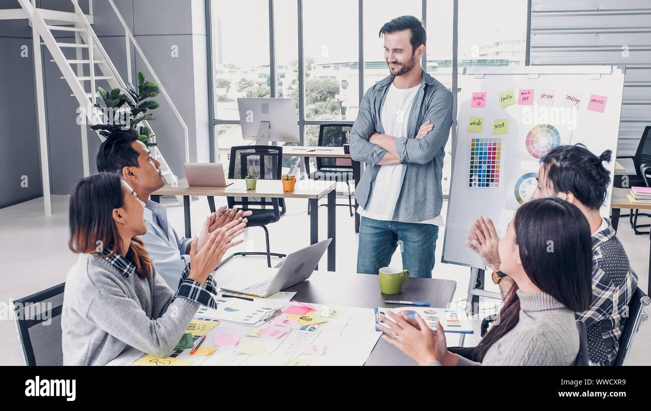 Clap hand hires stock photography and images Alamy