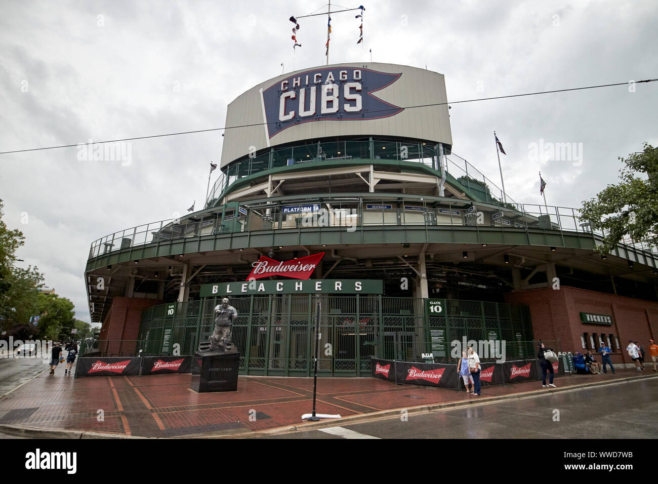 wrigley field bleachers entrance Chicago Illinois USA Stock Photo Alamy