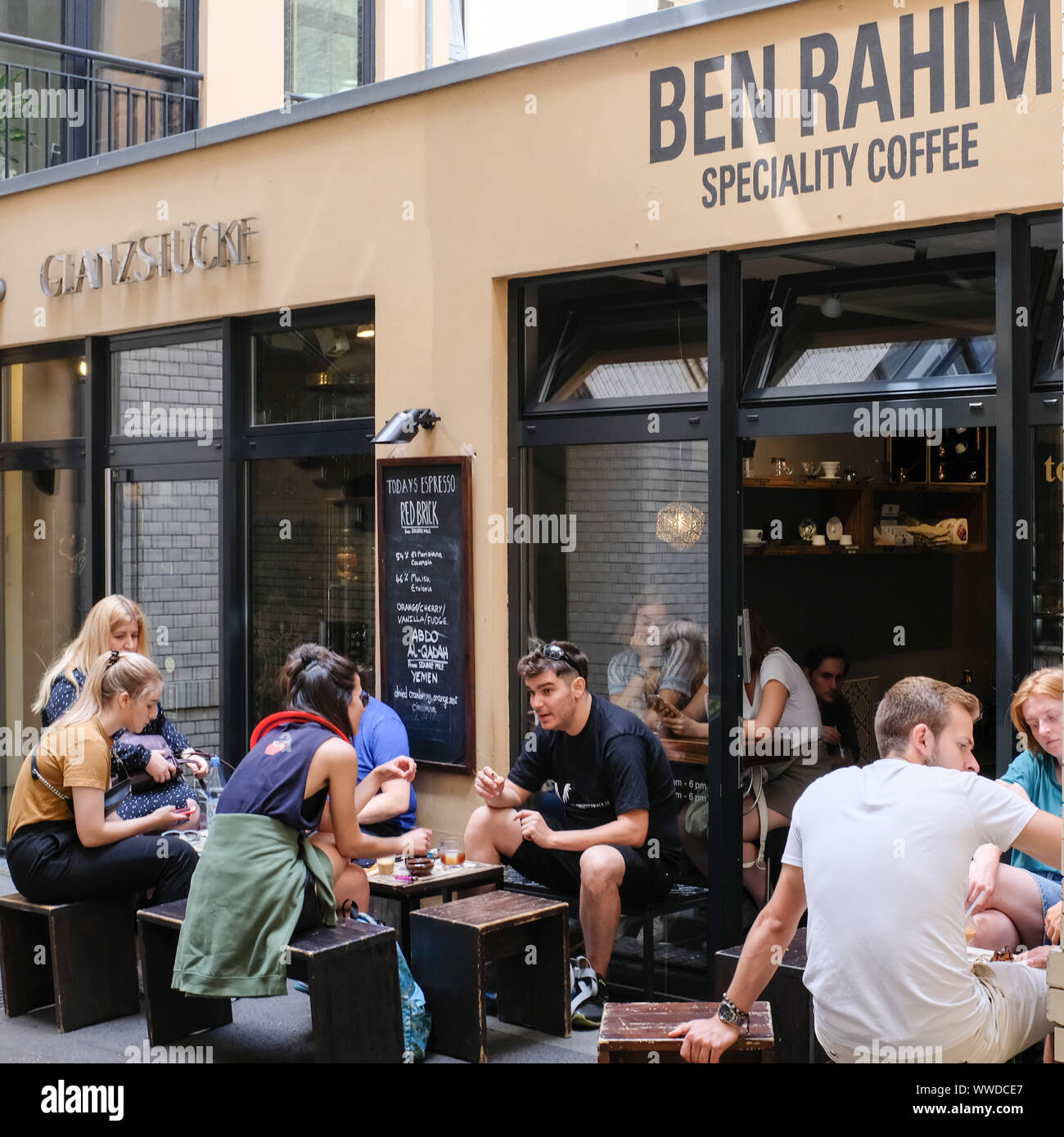 Trendy coffee shop, Berlin Stock Photo Alamy