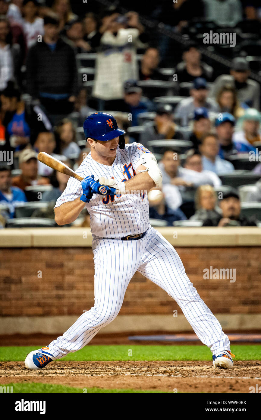 Queens, New York, USA. 13th Sep, 2019. New York Mets first baseman Pete Alonso (20) checks his swing during the game between The New York Mets and The Los Angeles Dodgers at Citi Field in Queens, New York. Mandatory credit: Kostas Lymperopoulos/CSM/Alamy Live News Stock Photo