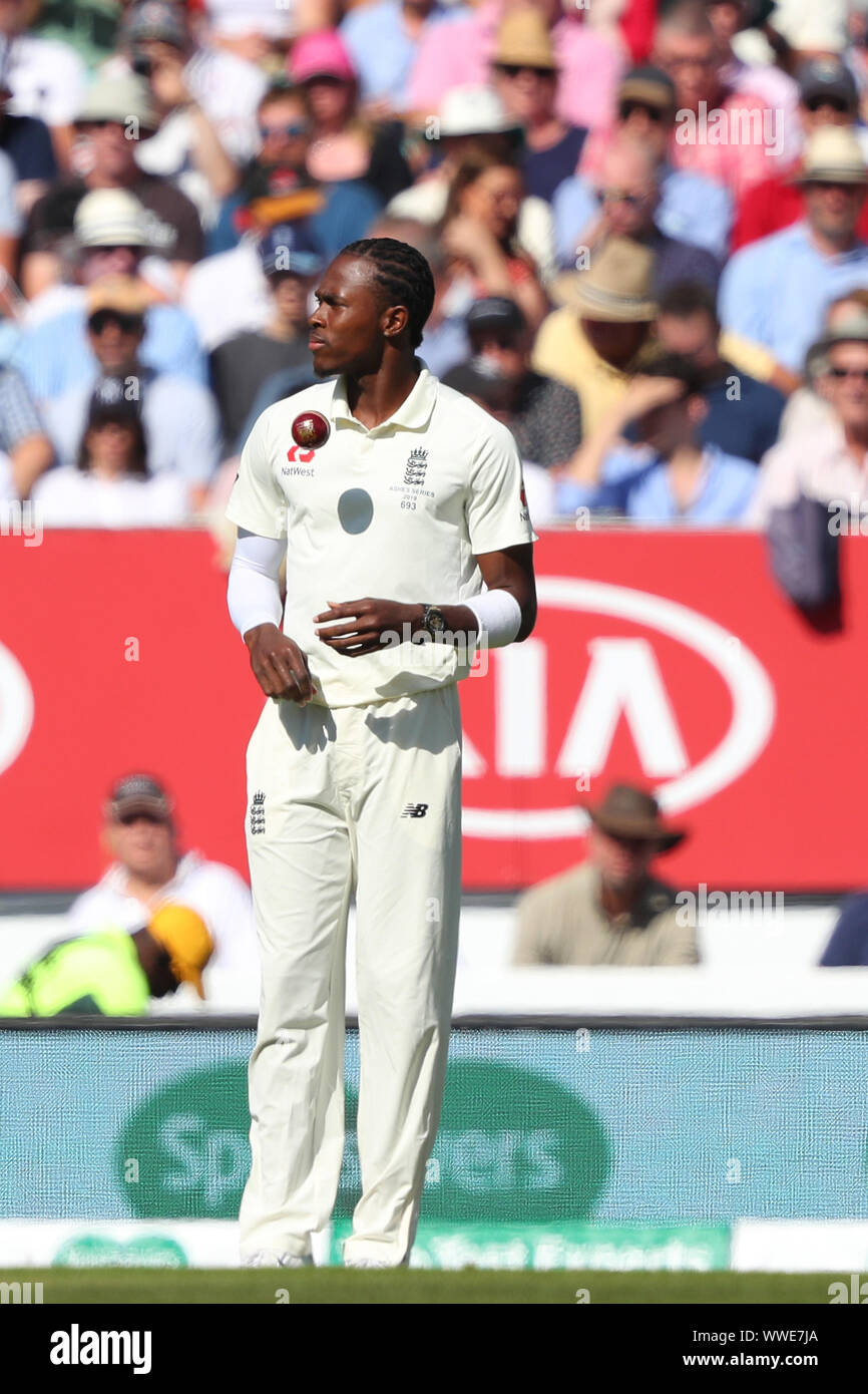 LONDON, ENGLAND. 15 SEPTEMBER 2019: Jofra Archer of England during day four of the 5th Specsavers Ashes Test Match, at The Kia Oval Cricket Ground, London, England. Stock Photo