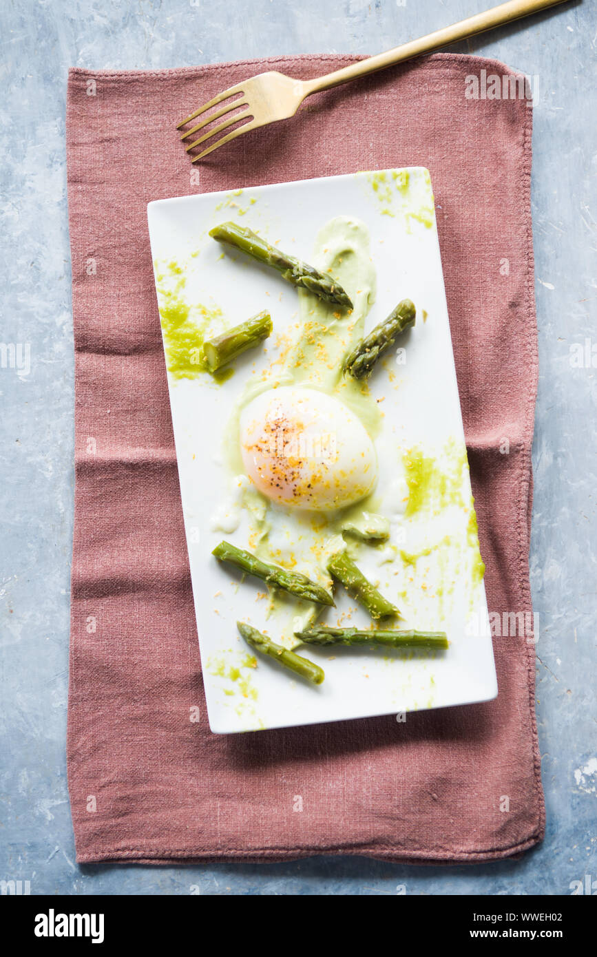 Sous vide poached eggs cooked at 64,5 degree for the perfect