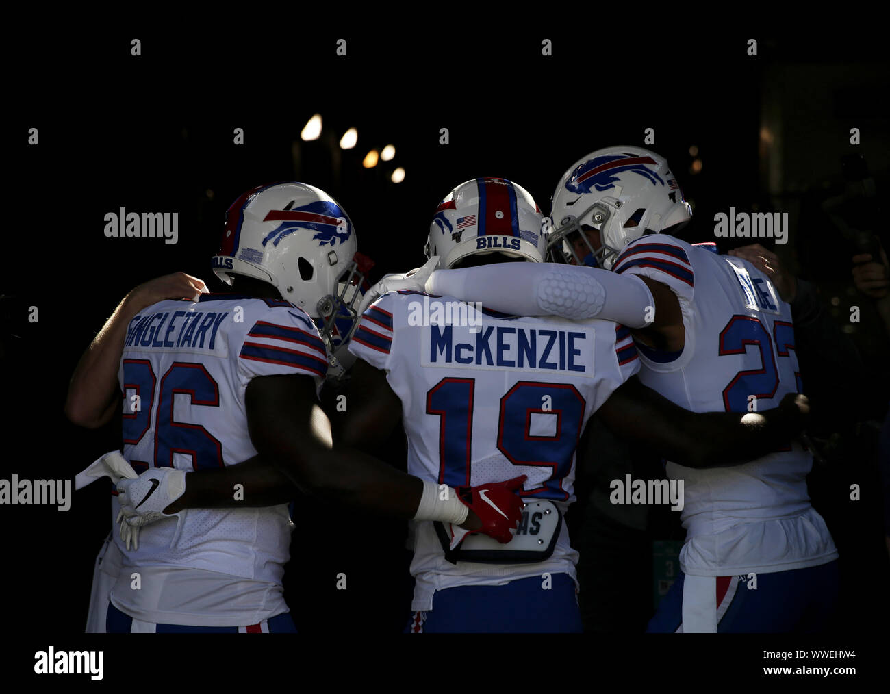 East Rutherford, United States. 15th Sep, 2019. Buffalo Bills Isaiah  Mckenzie huddles up in the tunnel before taking the field for practice  before the game against the New York Giants in week
