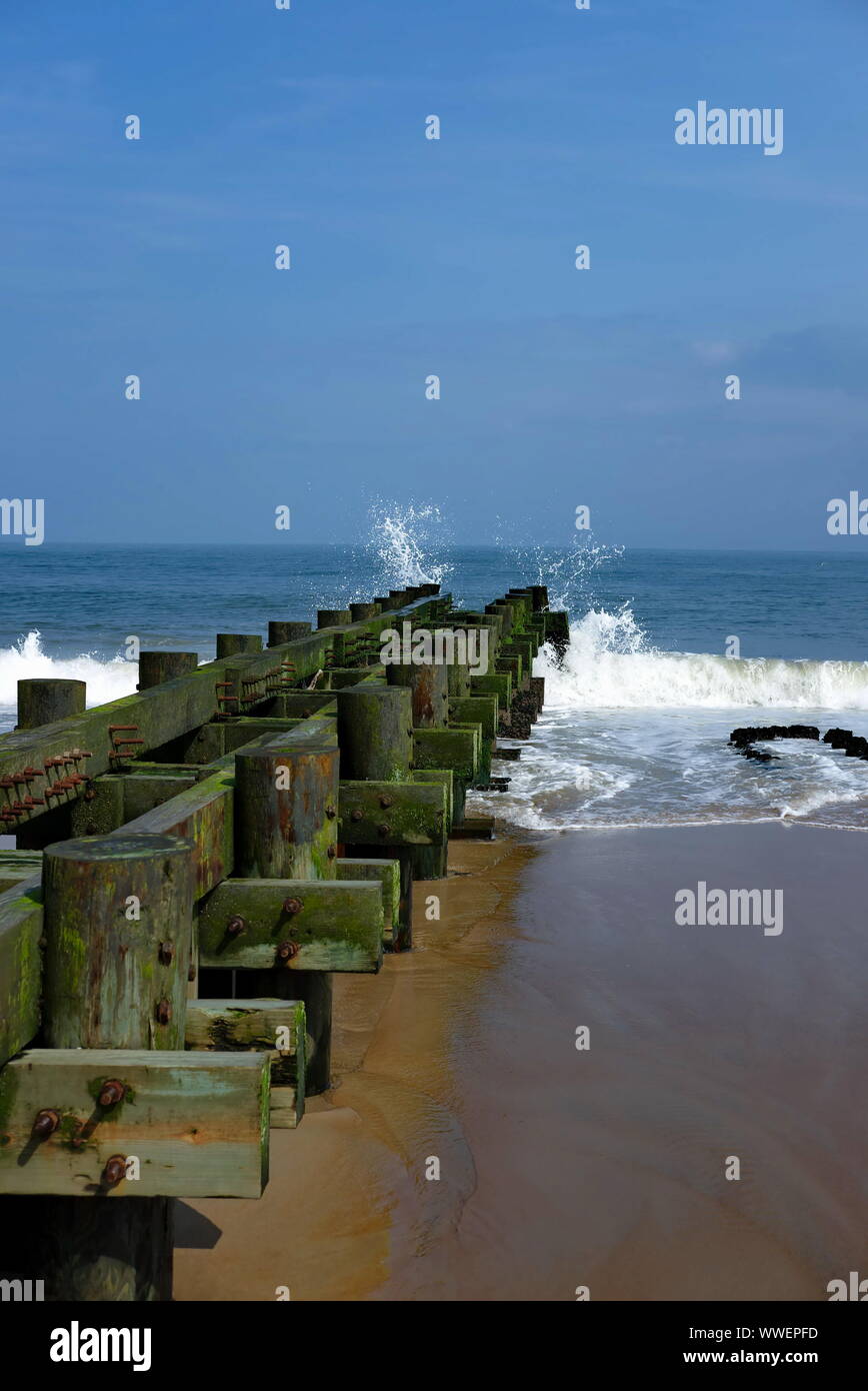 Breakwater, color. Rehoboth Beach (DE) boardwalk Stock Photo Alamy