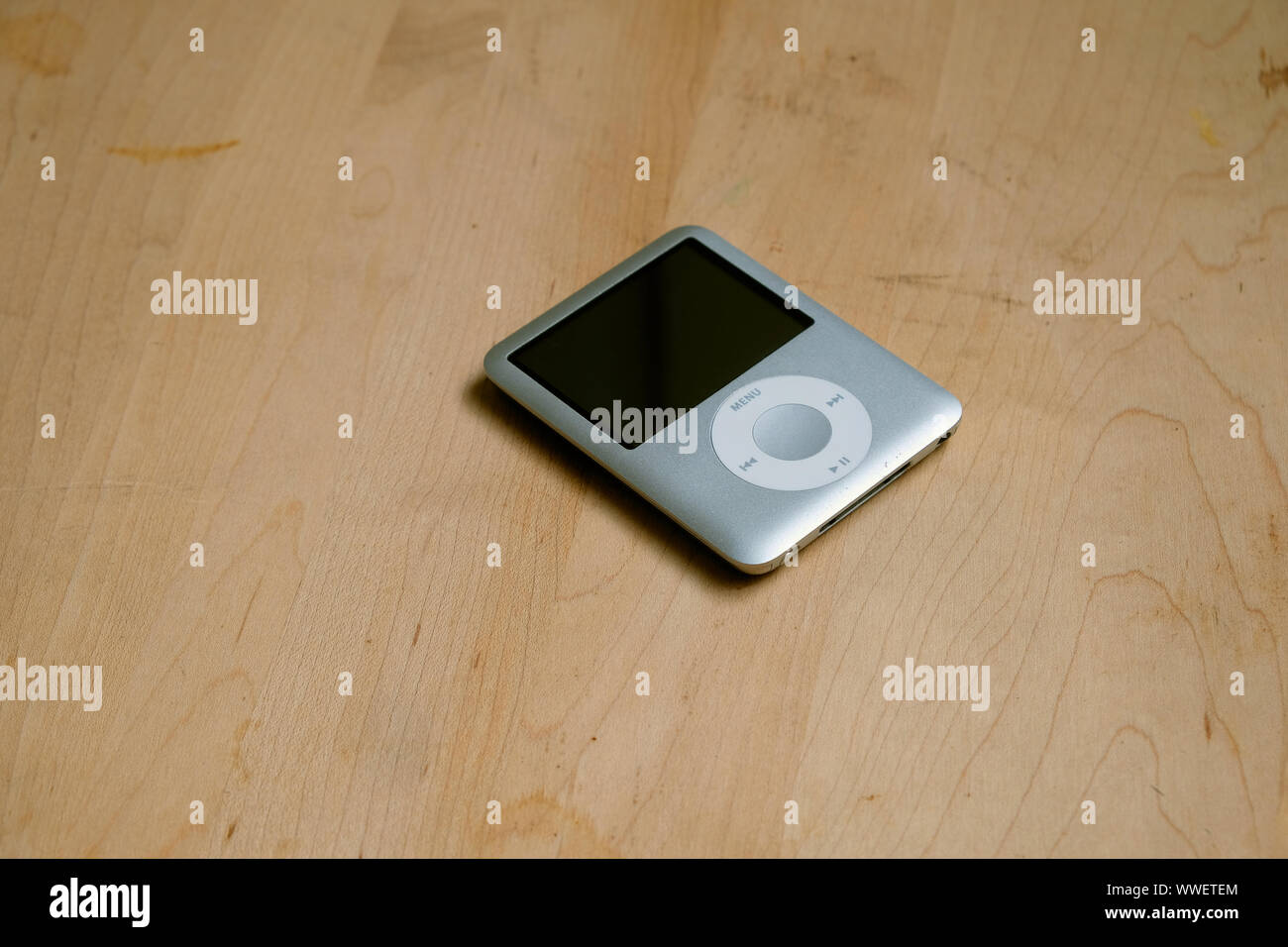 Ipod nano hi-res stock photography and images - Alamy