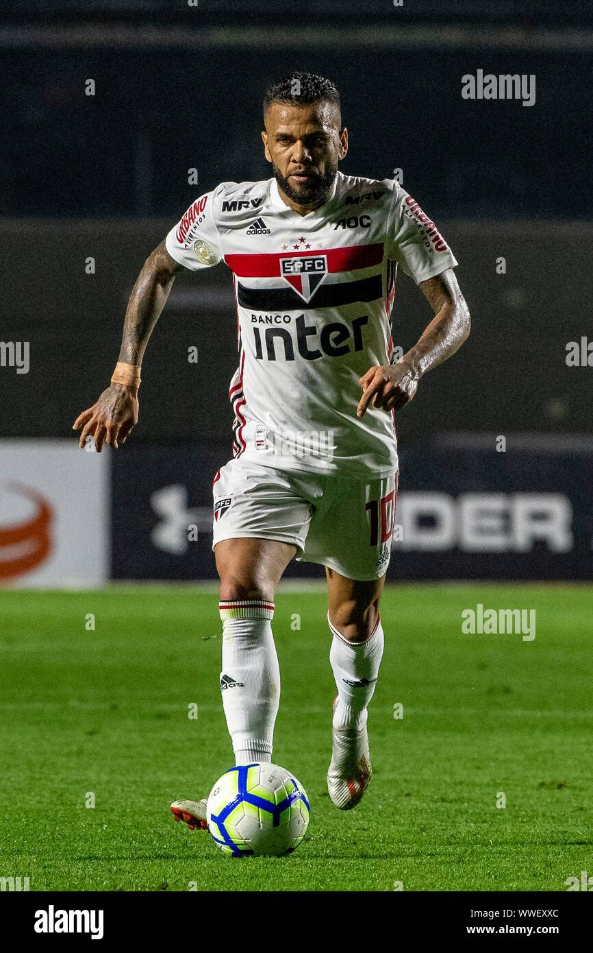 SÃO PAULO, SP - 15.09.2019: SÃO PAULO FC X CSA - during match enters Sao  Paulo FC vs CSA valid for round 19 of Brazilian Championship 2019, held at  Morumbi Stadium in