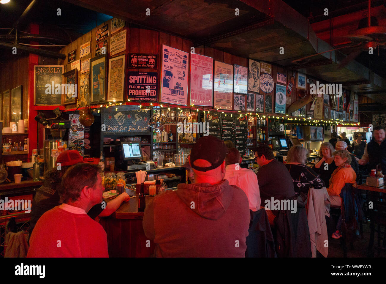 Dinosaur bar b que BBQ in Syracuse NY Stock Photo Alamy