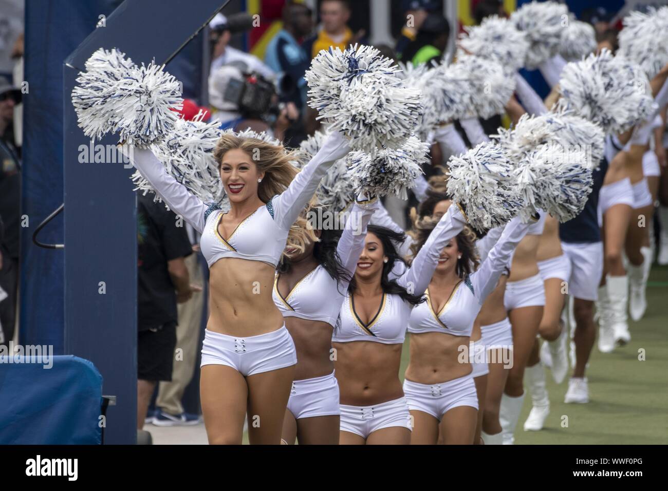 Rams cheerleaders hi-res stock photography and images - Alamy