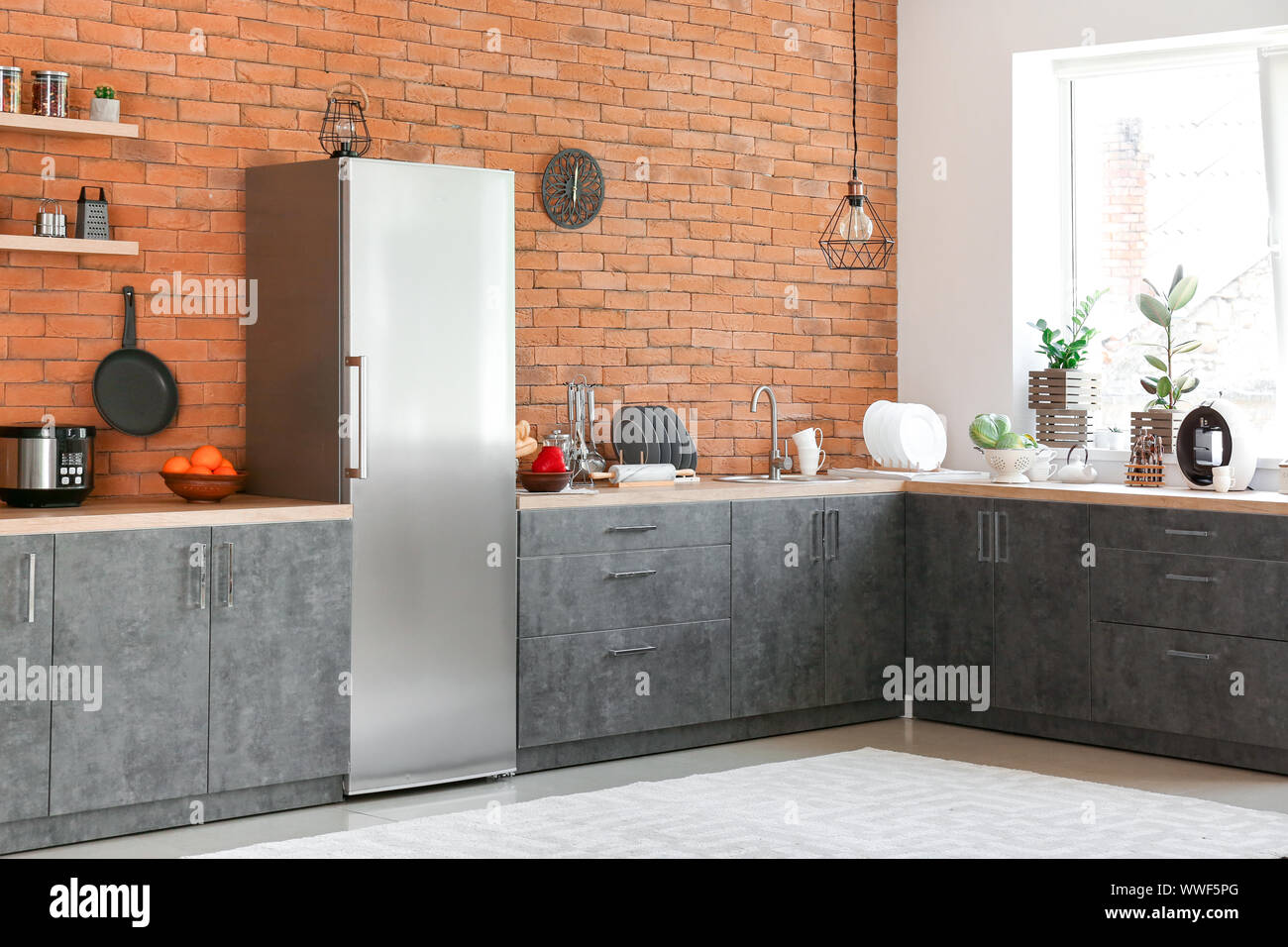 Interior of modern comfortable kitchen Stock Photo Alamy