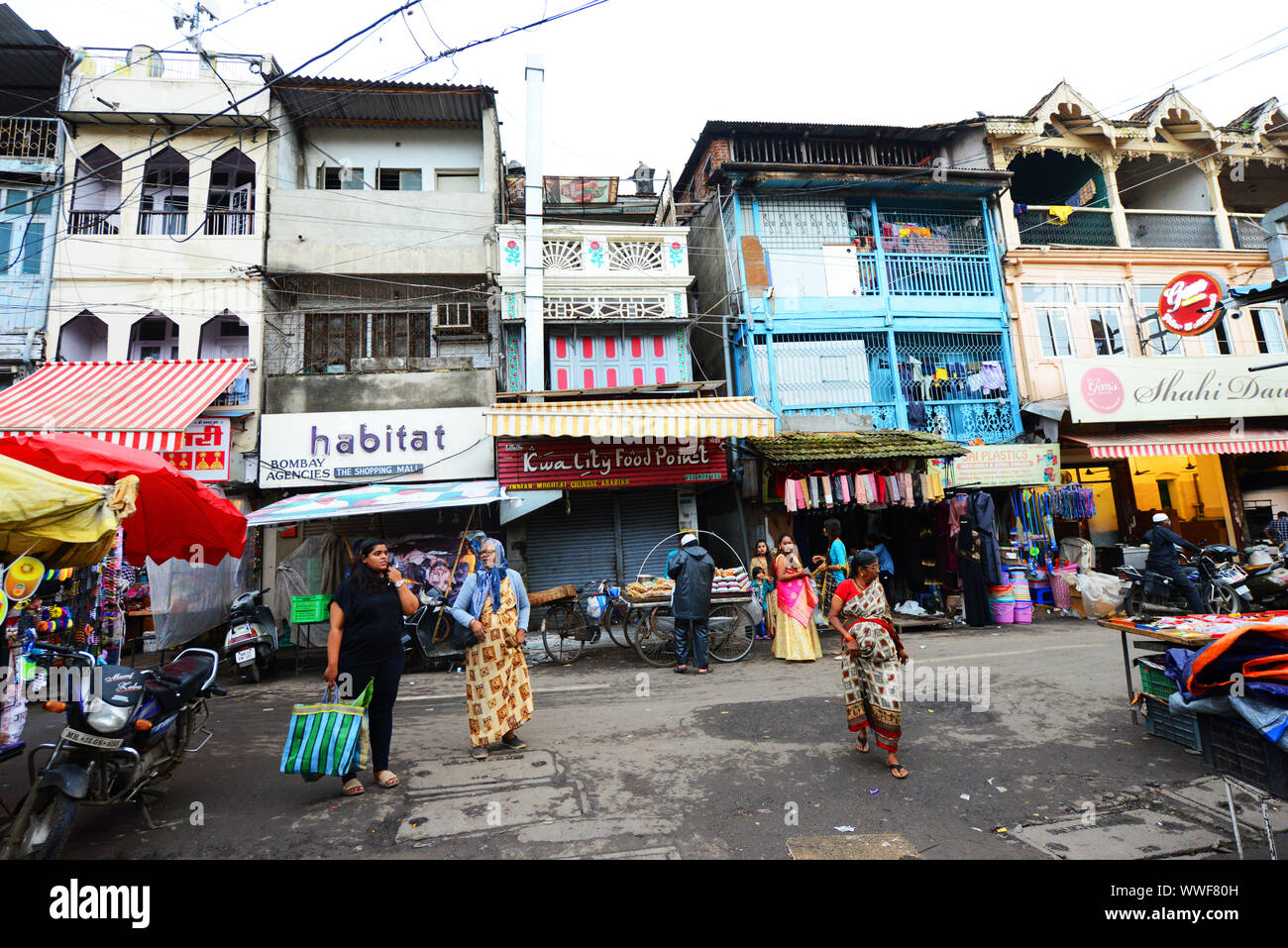 The vibrant Shivaji market in Pune, India Stock Photo Alamy