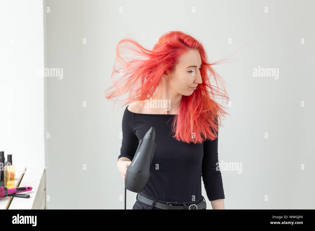 Hairdresser Beauty Salon And People Concept Young Woman Hair