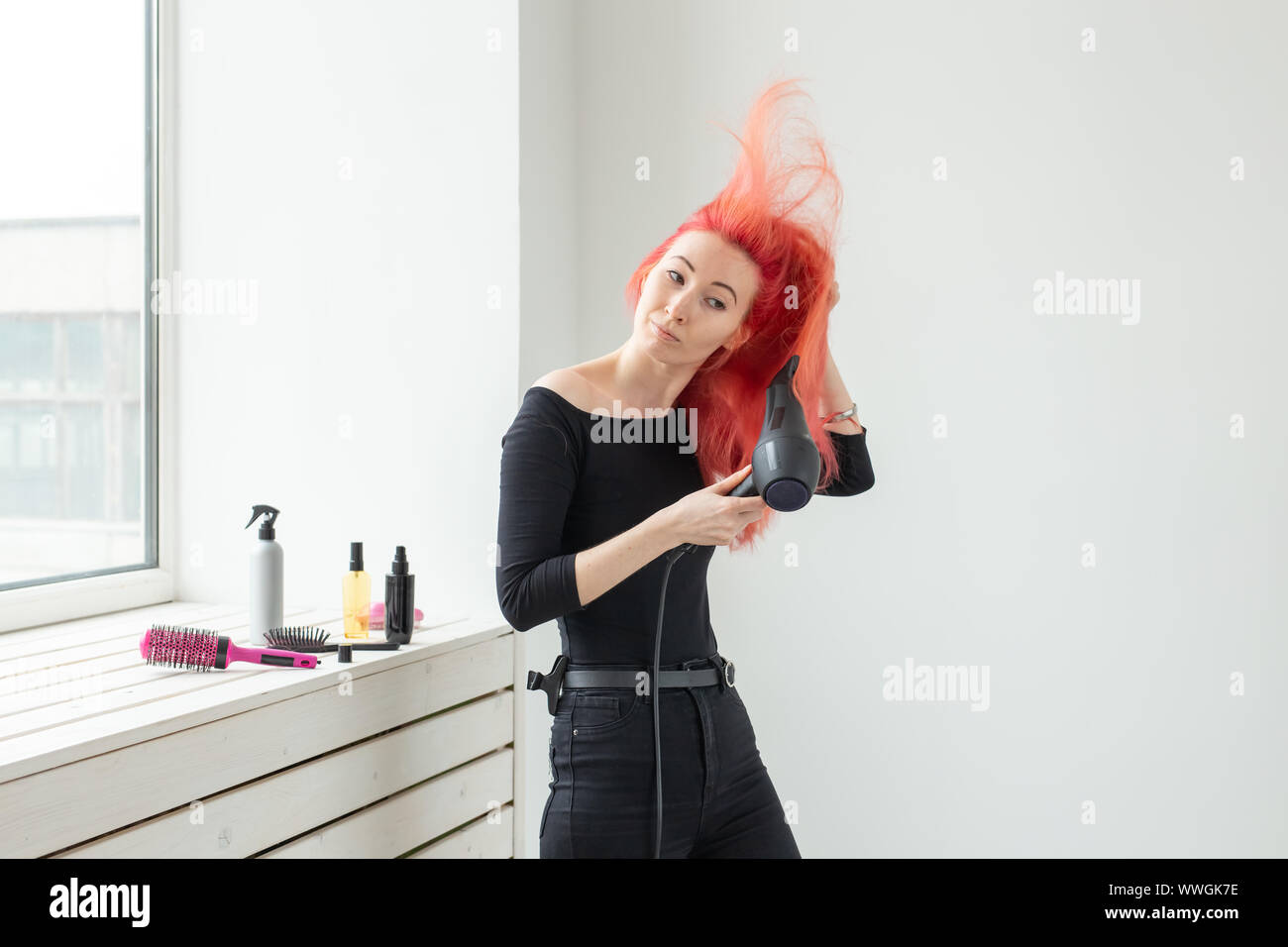Hairdresser Beauty Salon And People Concept Young Woman Hair