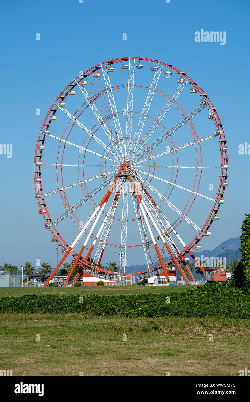 Retro amusement park ferris wheel hi-res stock photography and images ...